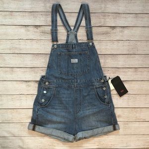 Levi’s Premium Denim Overalls size Medium NWT